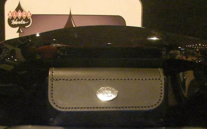 Boss Bags Windshield Pouch for FLH Models with Fairings -#54 Plain