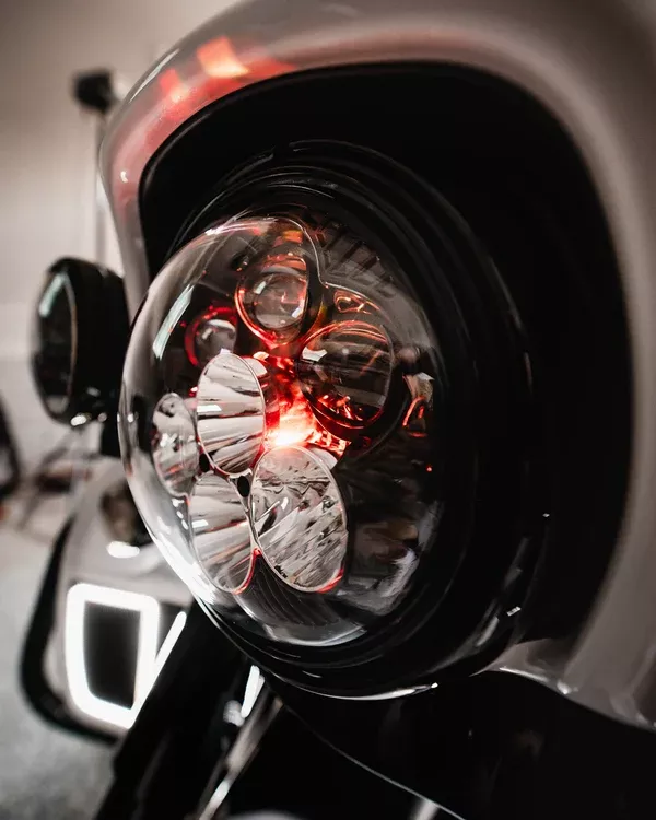 Custom Dynamics Headlight - Shark Demon - LED - Color Changing