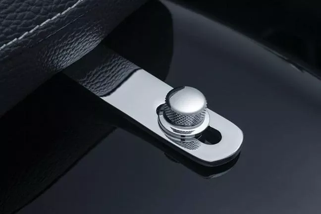 Kuryakyn Quick Release Seat Screw for '14-Up Indian models - Chrome or Black