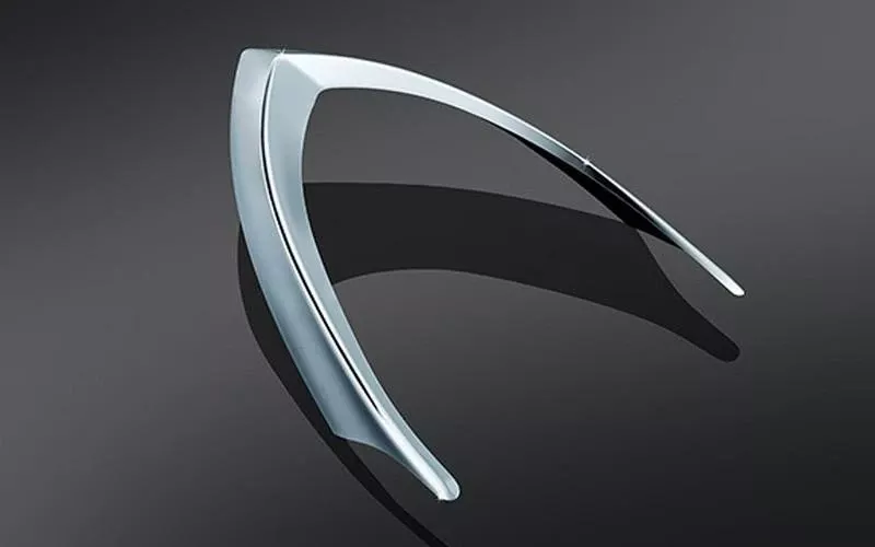 Kuryakyn Taillight Top Trim for 2014-Up Indian Chief Models - Sold Each
