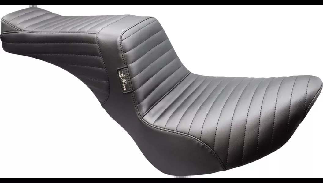 Le Pera Tailwhip Black 2 Up Seat 4 Harley 18-23 Softail FL/FX