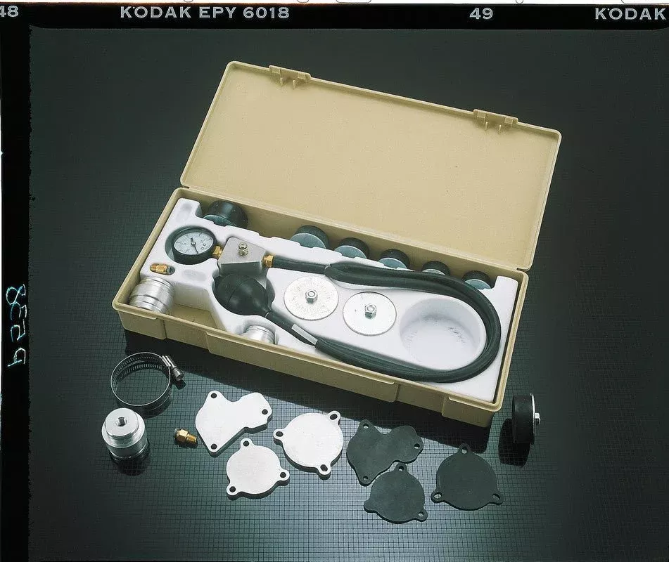Motion Pro 2 Stroke Leak Down Tester Tool