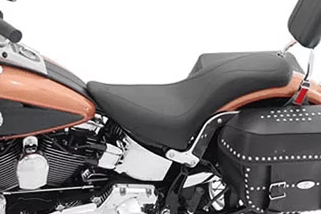 Mustang DayTripper Seat for Heritage Springer '00-05 (w Standard Rear Tire)