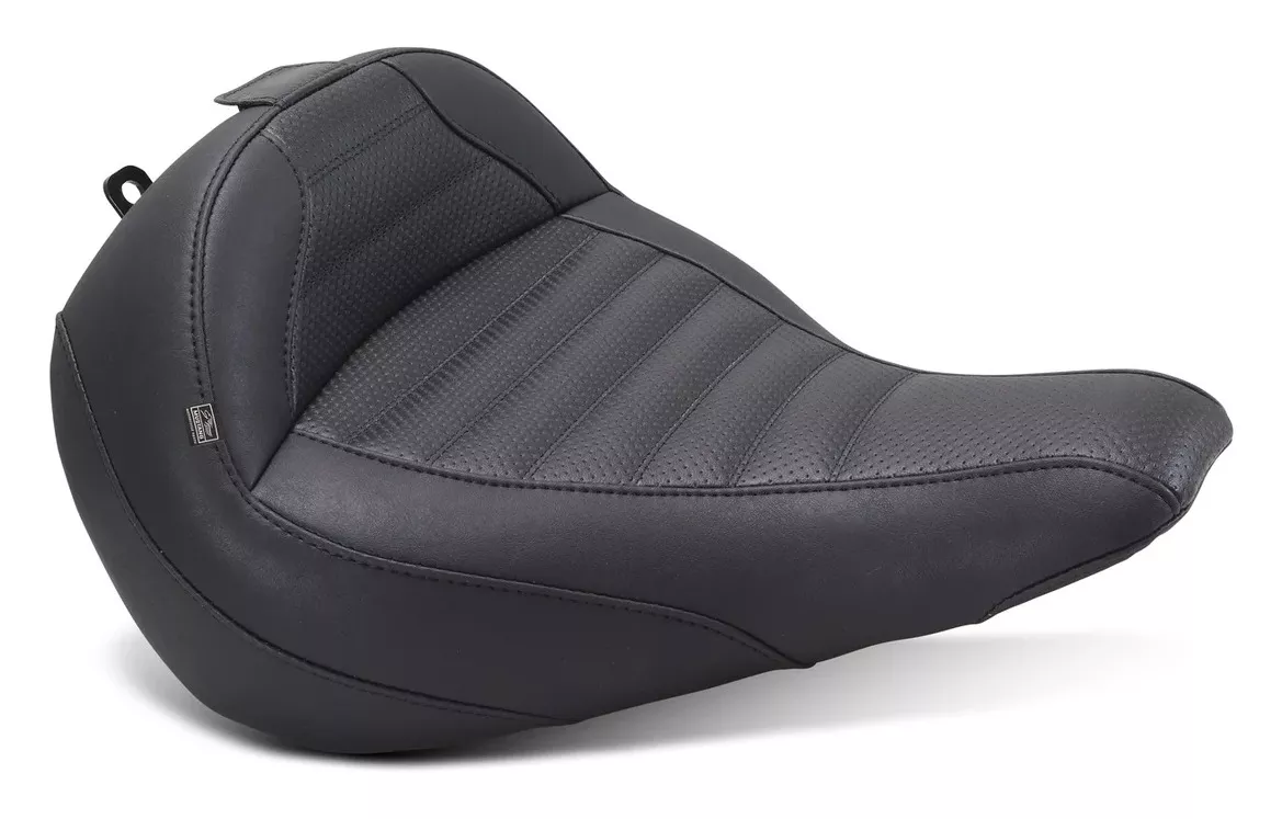 Mustang Standard Touring Solo Seat For Harley Breakout 2023-2026