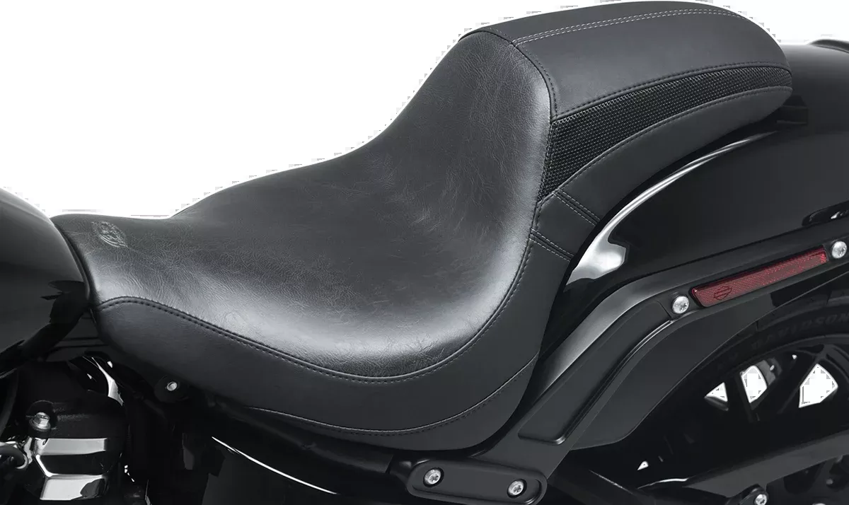 Mustang Tripper™ Fastback Seat - Smooth - Black - FXFB/S '18-'23 - 75709