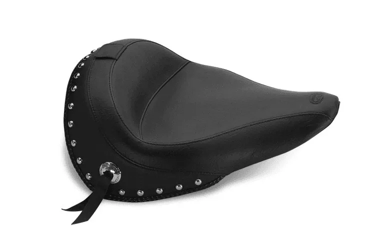 MustangSolo Seat for Yamaha Bolt 2014 -Wide Studded