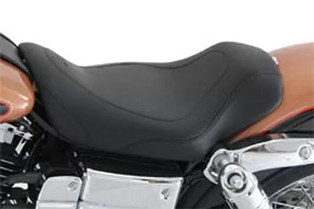 MustangTripper Solo Seatfor Dynas '06-17 Fits Dyna Glide, Wide Glide, Super Glide Low Rider, Street Bob, Fat Bob & Convertible
