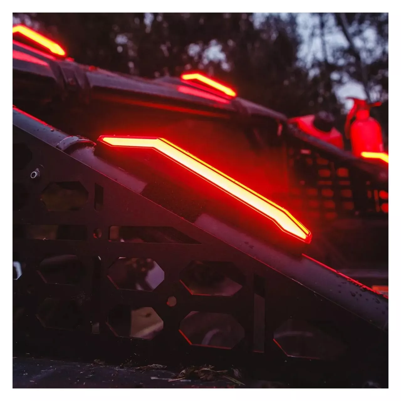 Ravek Plug & Play Apex Red Running / Brake Lights Can-Am Defender 2017-2026