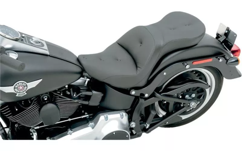 Saddlemen Explorer RS Seat for '06-10 FXST & '07-14 FLSTF/B Without Driver Backrest
