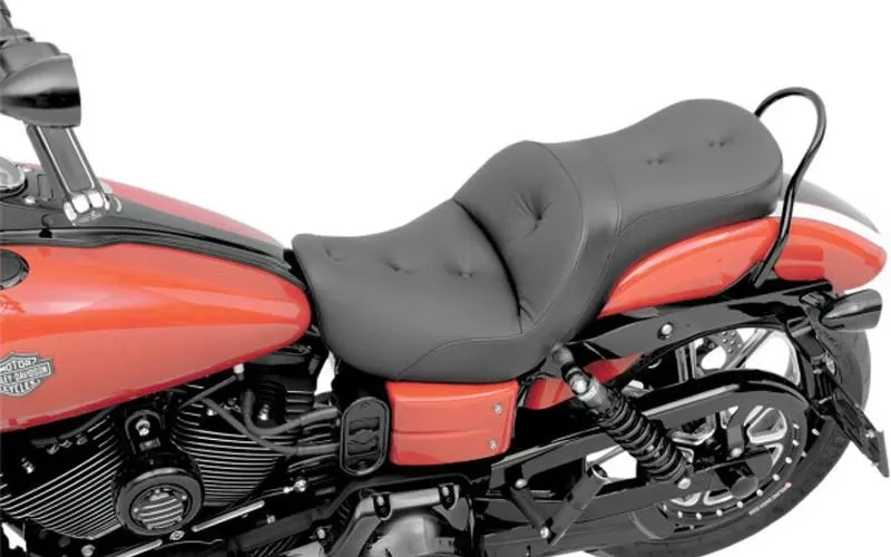 Saddlemen Explorer RS Seat for '06-17 Dyna Models -Without Driver Backrest 1