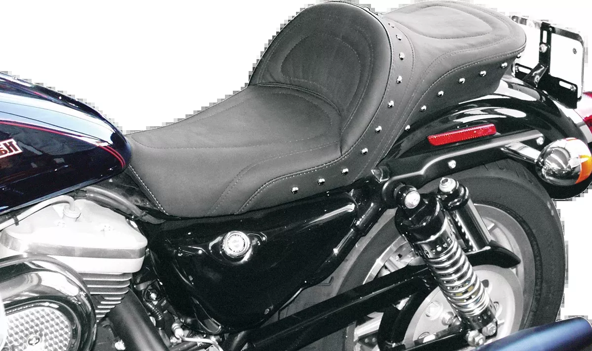 Saddlemen Explorer Special Seat – Studded – w/o Backrest – XL ’79-’03 8500J